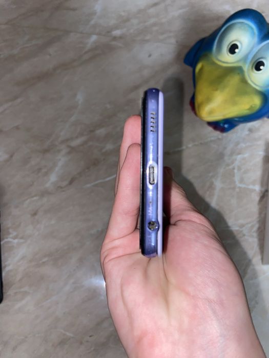 Samsung A52 4+4/128 гигабайт