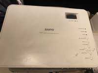 Videoprojetor Sanyo PLC-XW56