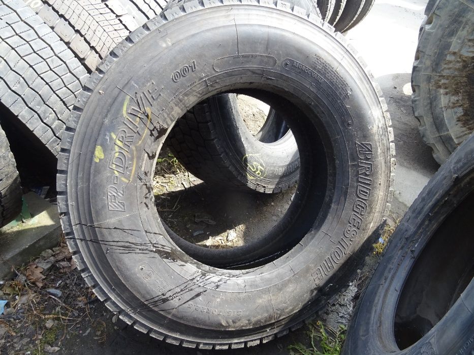 Opona 315/70R22.5 Bridgestone R-Drive 001 (800 netto)