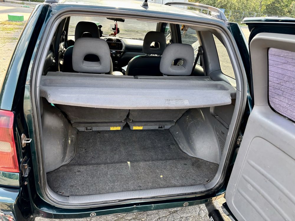 Продам Toyota rav 4