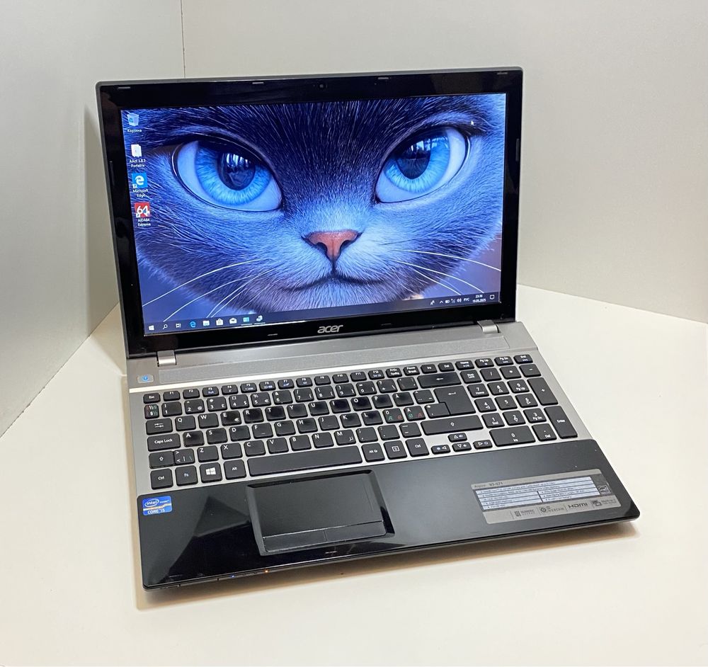 Acer Aspire V3-571 15.6" i5-3210m 8/720GB HDD/ідеальний для навчання