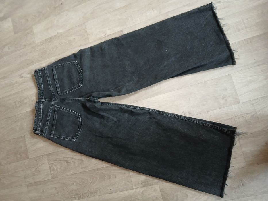 Джинси ZARA 34 розмір