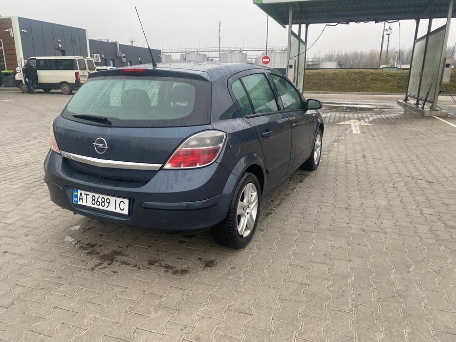 Продам Opel Astra H