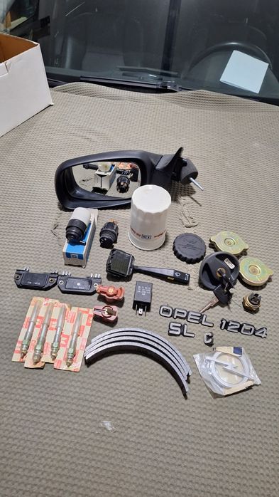 Vende-se pecas novas para Opel Corsa 1.2s