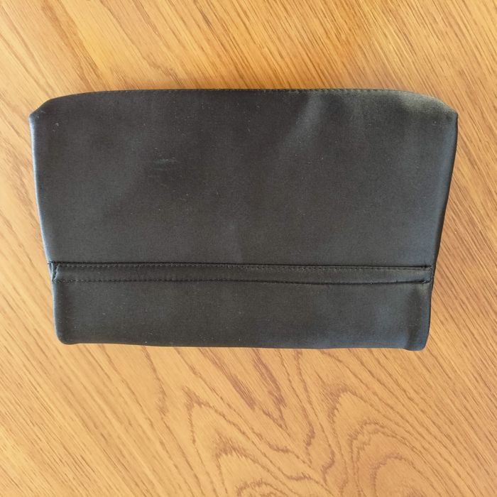 Elegancka czarna torebka,cyrkonie