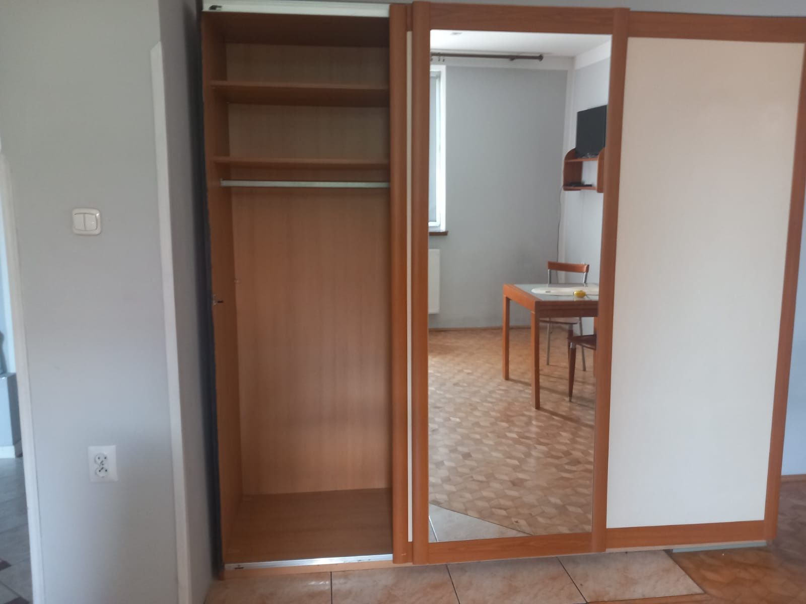Szafa przesuwna duza