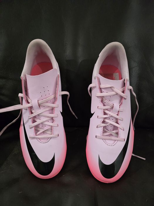 Chuteiras Nike Mercurial FG/MG 37.5