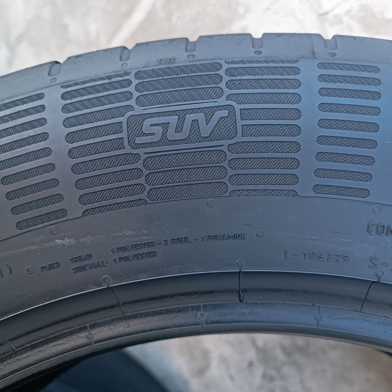 Відмінний стан! Резина Continental ContiEcoContact 235/60 R18