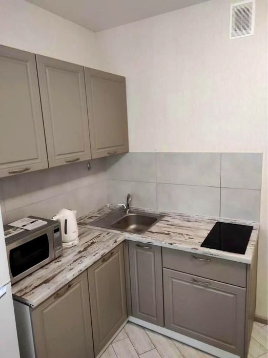 Оренда 1к, Подільський район, вул. С. Данченка 28, метро Оболонь