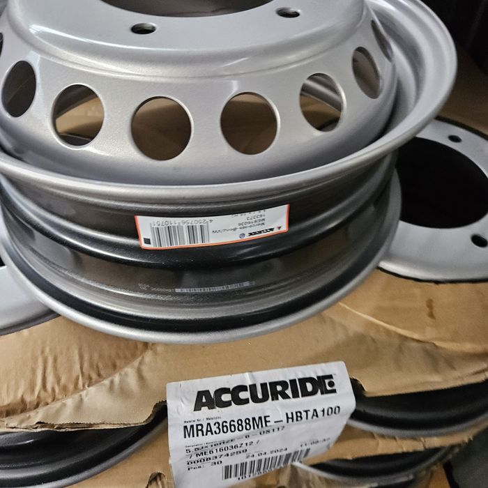 16 "5.5J 6x205 et111  felgi Mercedes Sprinter VW Crafter bliźniak NOWE