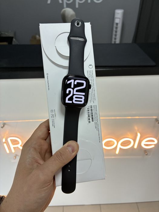 Apple Watch 10 46mm black 100%