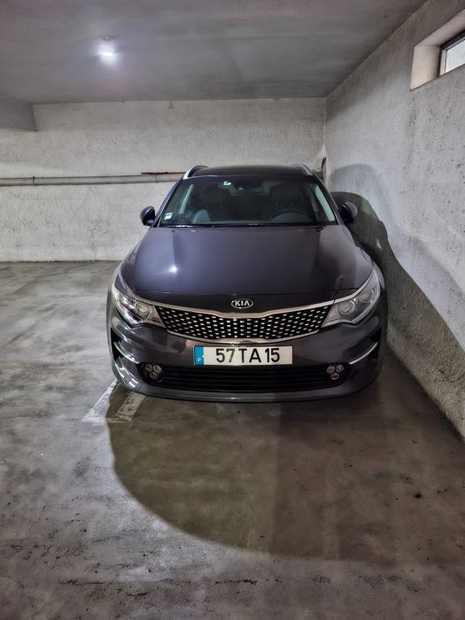 Carrinha Kia Otima 1700 Diesel Automática