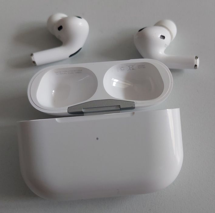 Słuchawki Apple AirPods Pro jak nowe