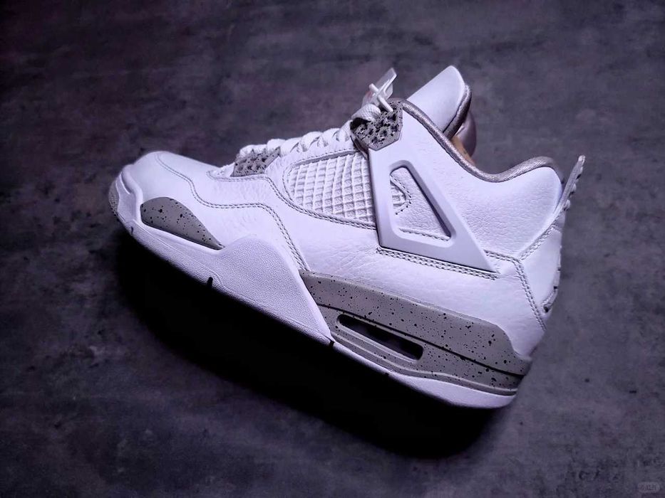 Buty-Trampk-Jordan 4 retrotechwhiteOre R.44