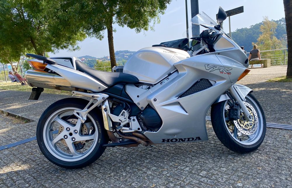 Honda VFR 800 Vtec