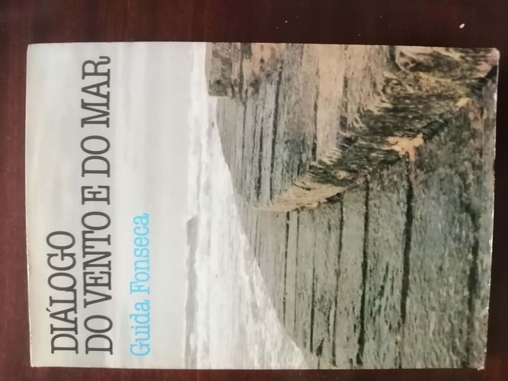 Livro : Diálogo do Vento e do Mar.