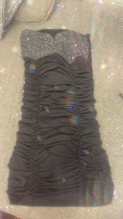 Vestidos semi novos 5€