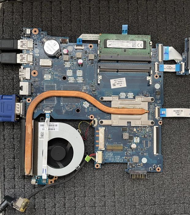 Материнська плата LA-D703P rev:1.0  до HP 250 G5