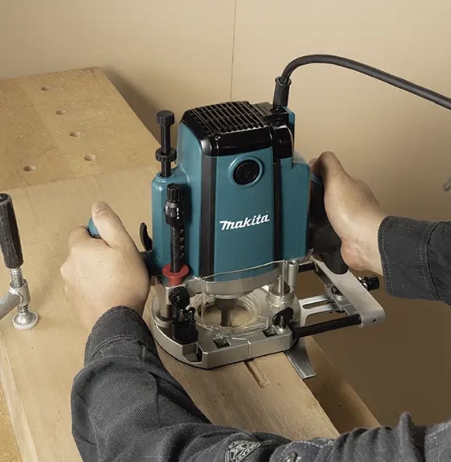 Tupia 1850W 12mm Makita RP1802X • Nova