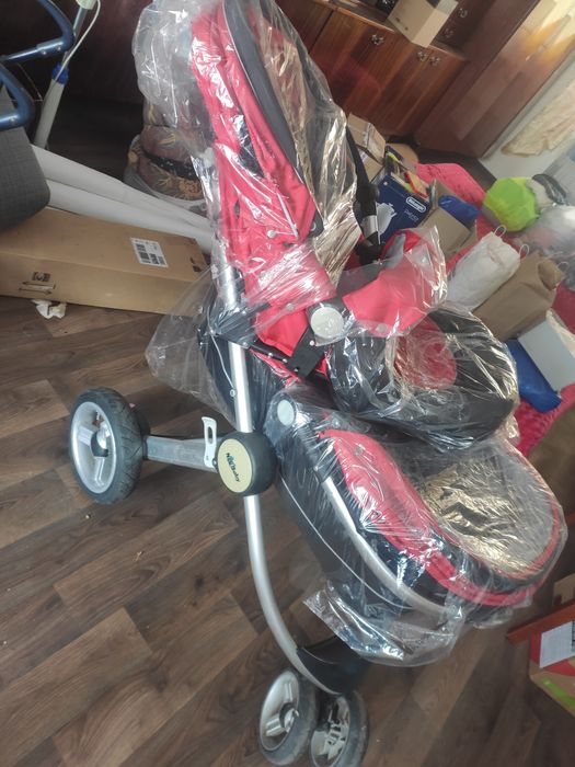 Коляска універсальна.