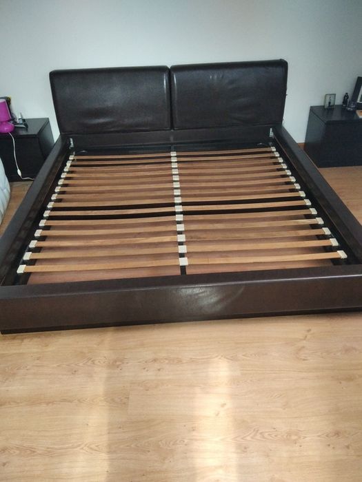 Cama de casal Antarte
