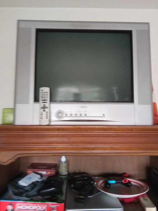Vende-se Dois Televisores