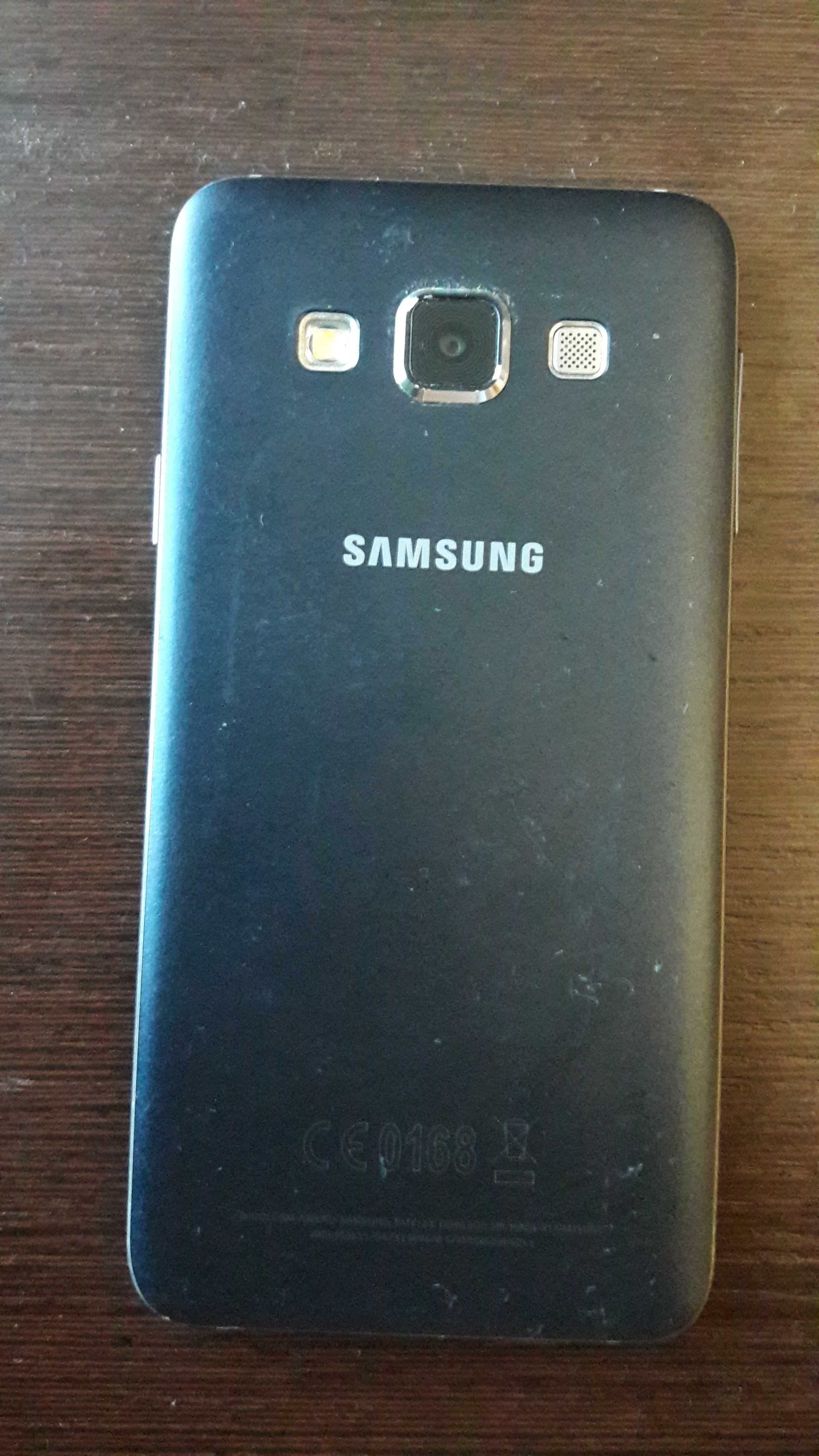 Samsung Galaxy A3 [2016] Preto + 2 capas