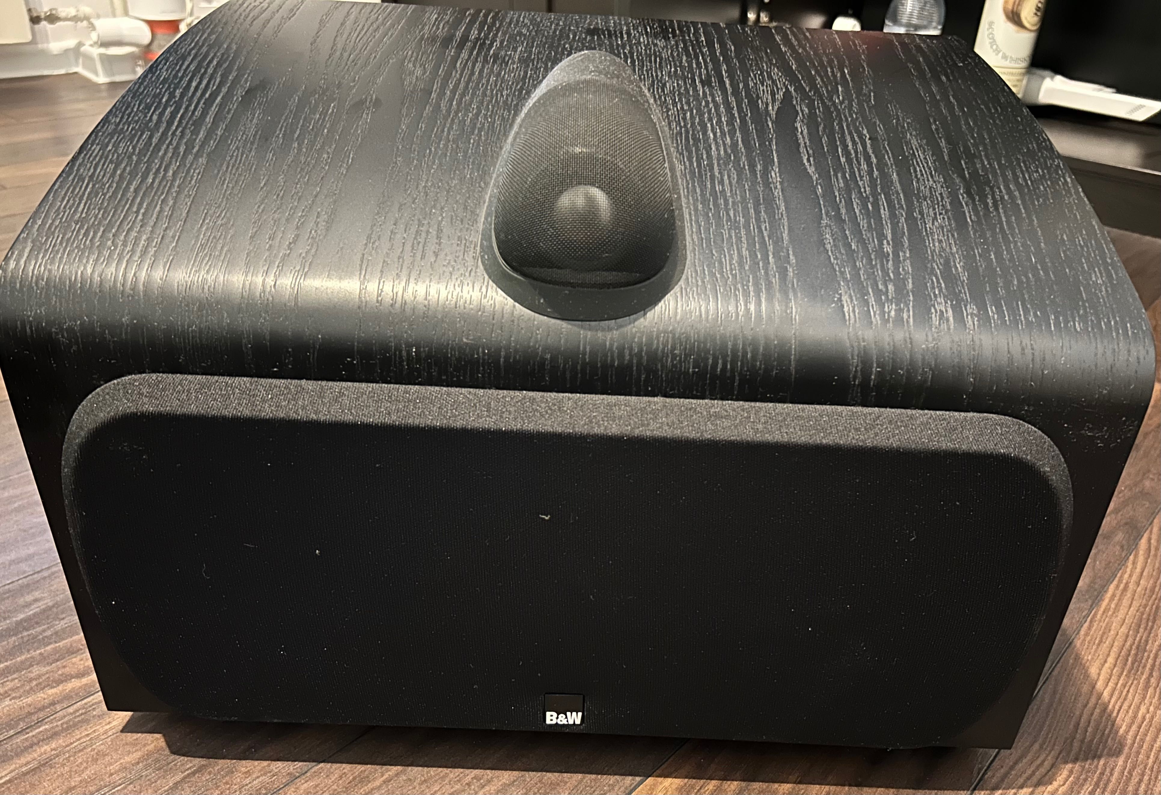 Kolumna centralna bowers & wilkins HTM7