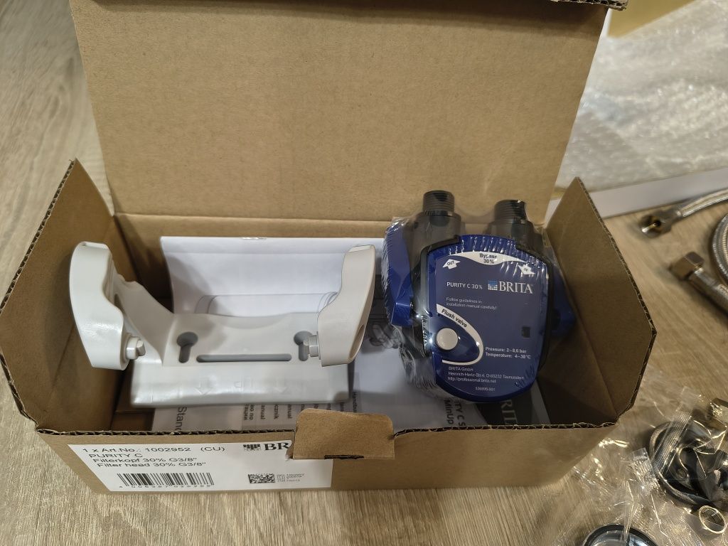 System filtrujący z kranem BRITA mypure Professiinal