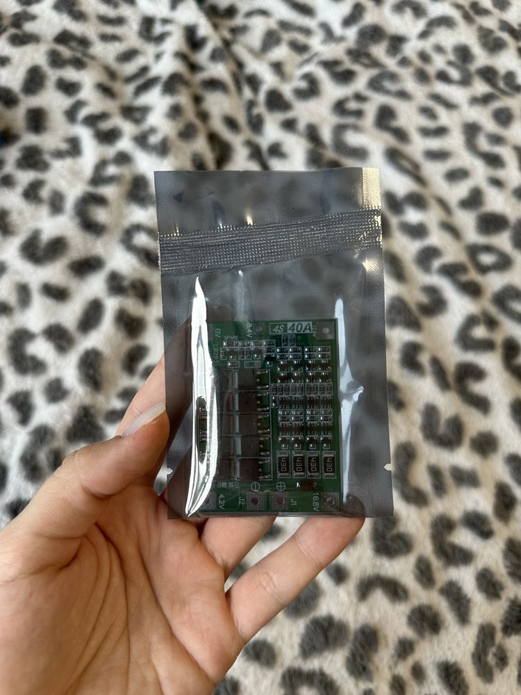 Контролер BMS 4S 40A з балансуванням