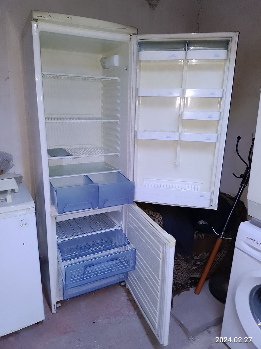 Холодильники бюджетные, дешёвые от 120 до 190 см, белый, нержавейка