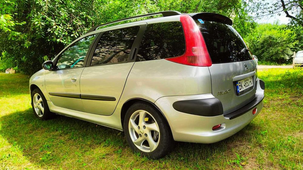 Продам Peugeot 206 SW