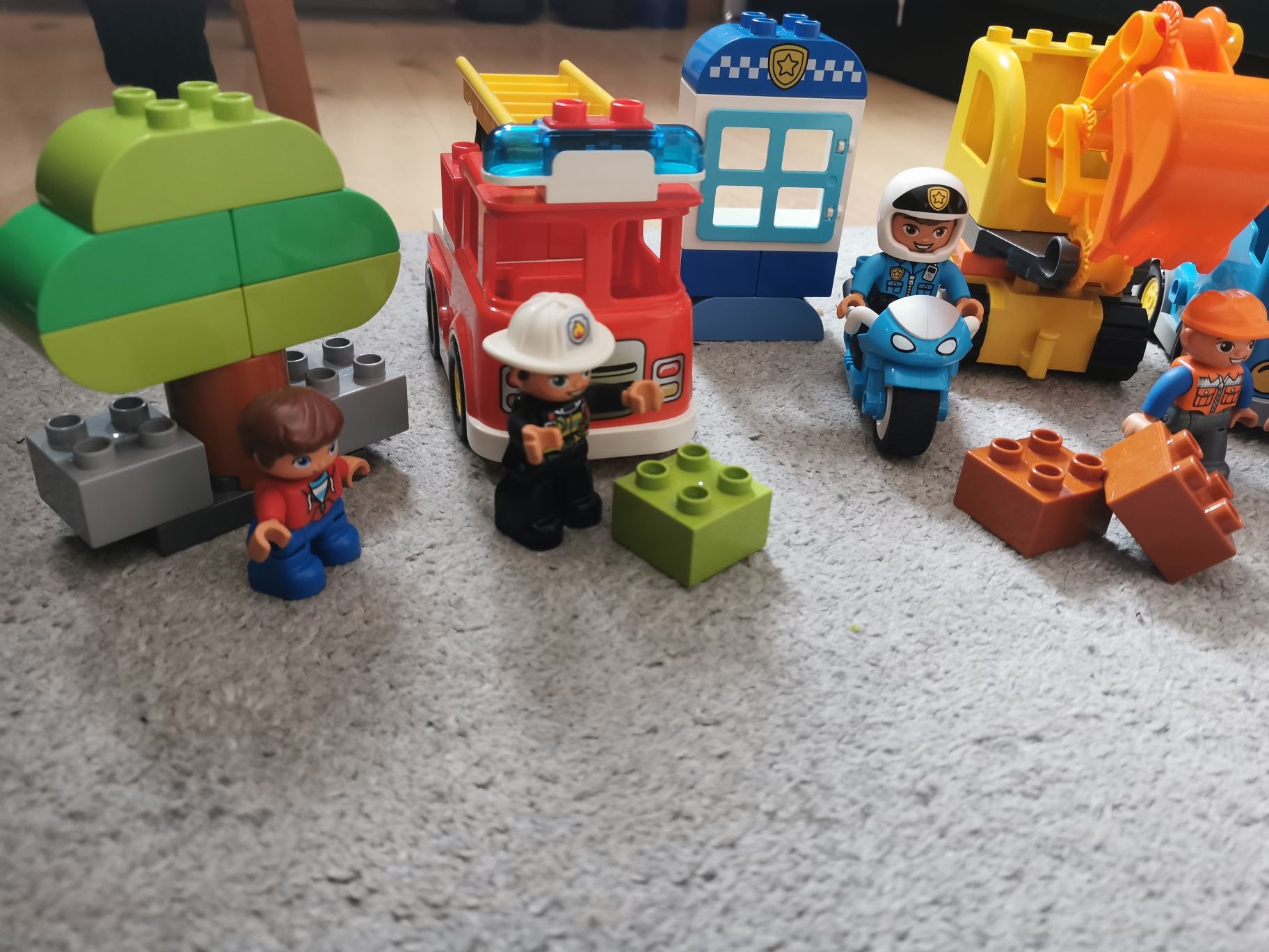 Lego duplo policja, straż pożarna, koparka, spychacz, wywrotka