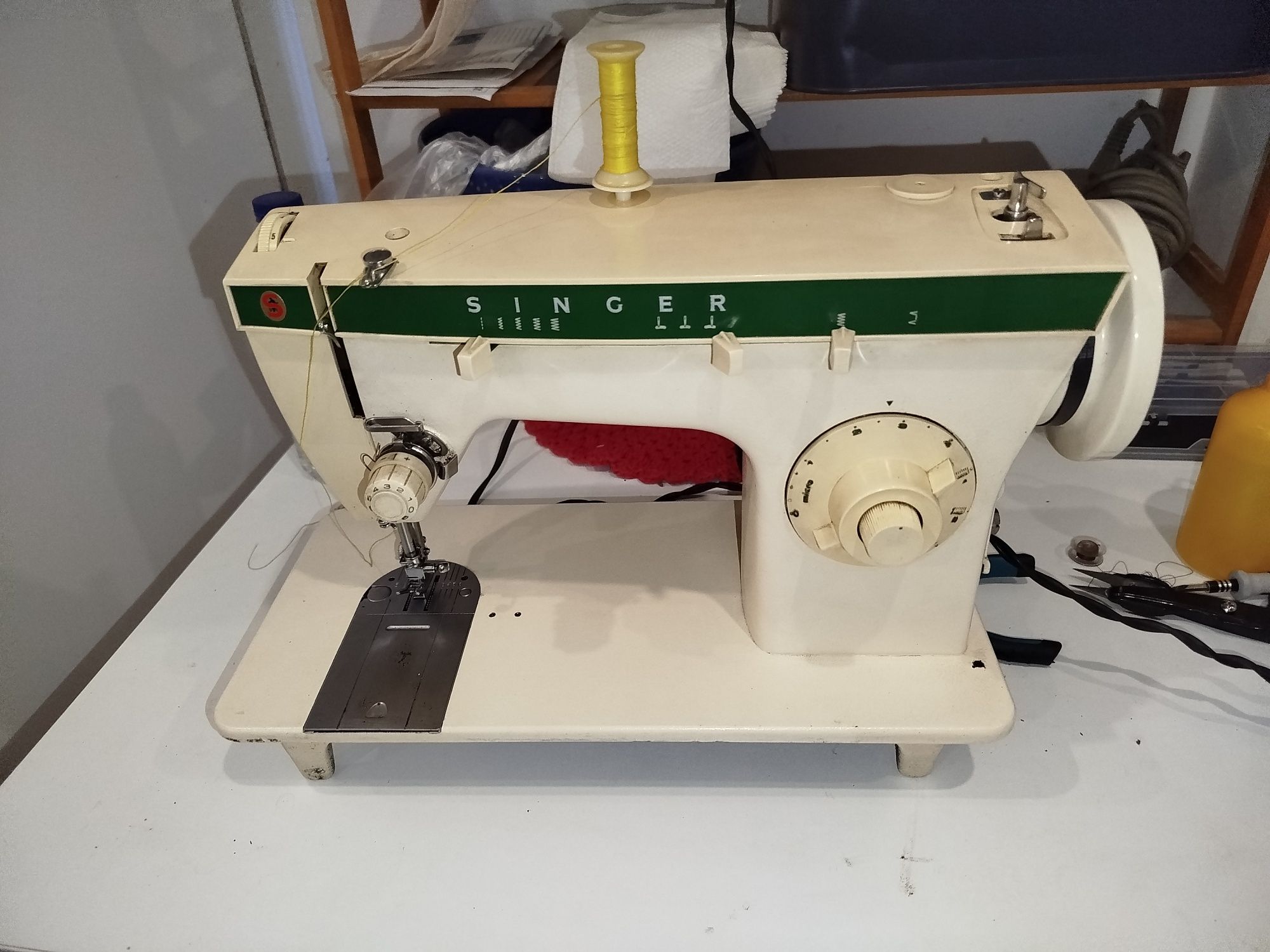 Máquina de costura Singer