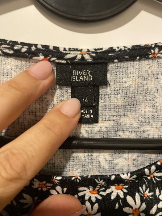 Luźna sukienka w kwiaty