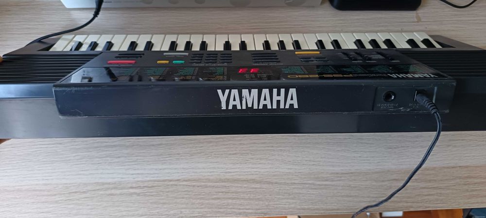 Yamaha PSS-280 vintage midi keyboard