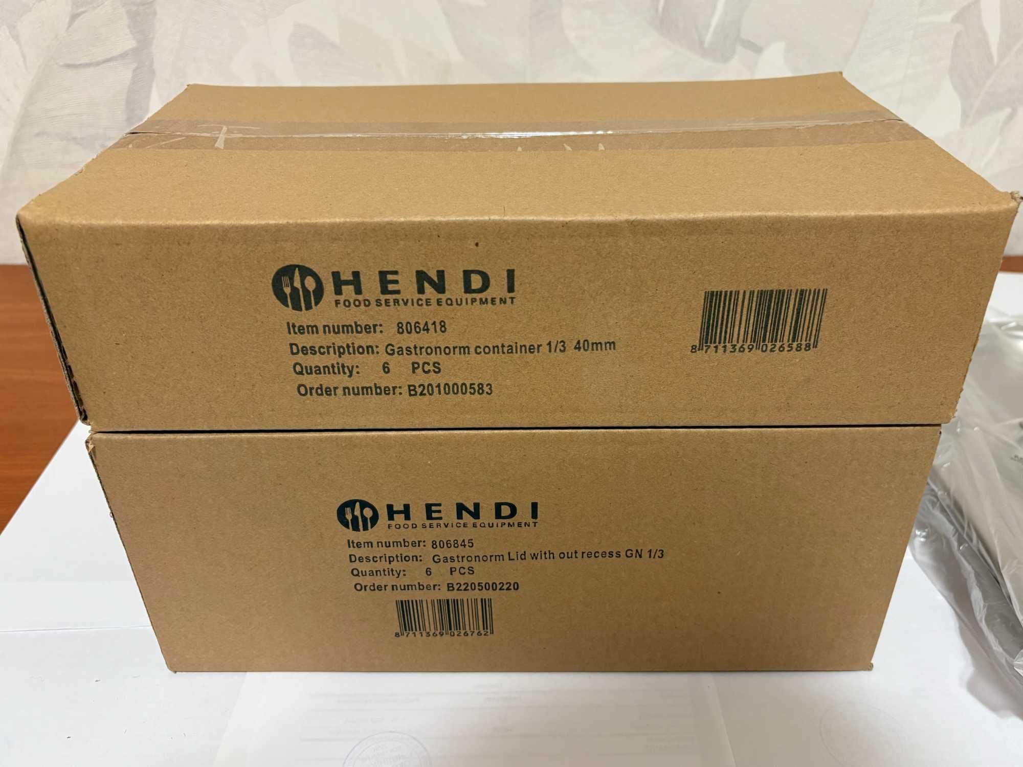 Гастроемкость GN 1/3 Hendi Kitchen Line 806418 + крышки 806845(7 штук)