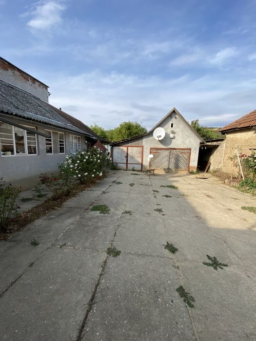 Продам будинок у передмісті Берегова