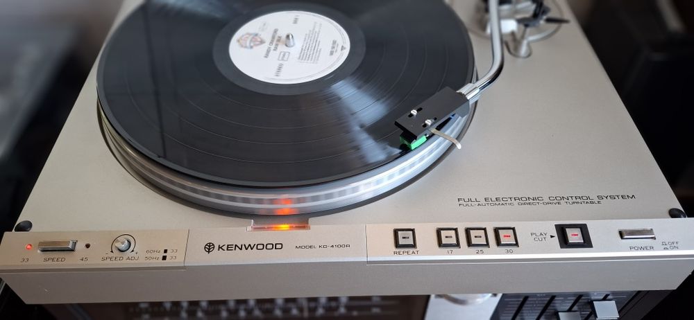 Super gramofon Kenwood KD 4100R.
