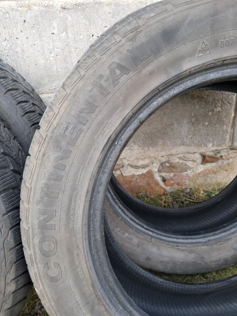 Opony zimowe 215/60R17  Continental