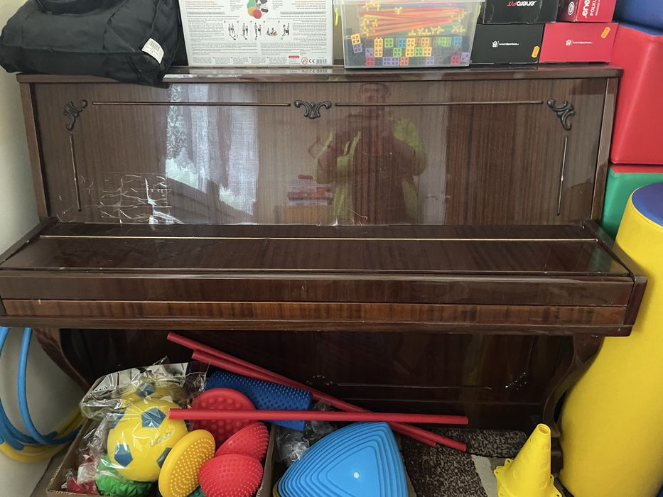 Pianino Etiuda 1983r brązowy sprawne z PRL-u Rybarzowice Razno