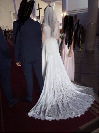Piękna suknia ślubna w stylu Boho OKAZJA