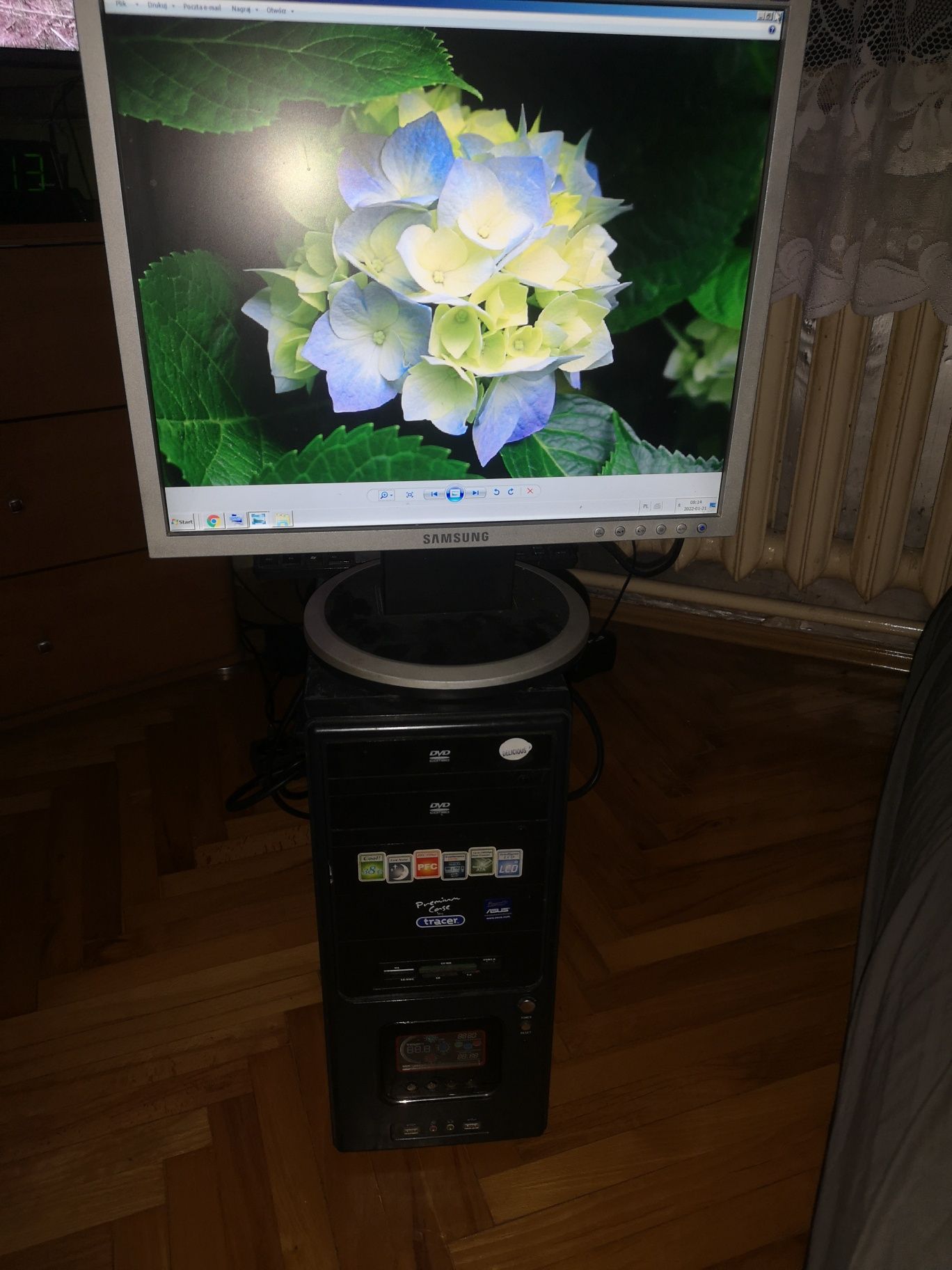 PC Intel Core Duo 3.00 GHz GTX 275 4Gb 500Gb+monitor 19