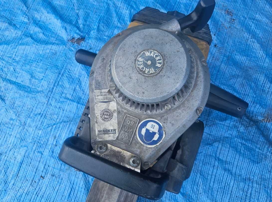 Młot Spalinowy Wacker Werke Bh 23 Wyburzeniowy 2kw Łopatka