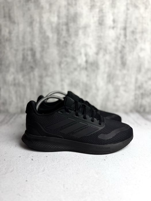 Кросівки жіночі Adidas  RUNFALCON 5  39(25)