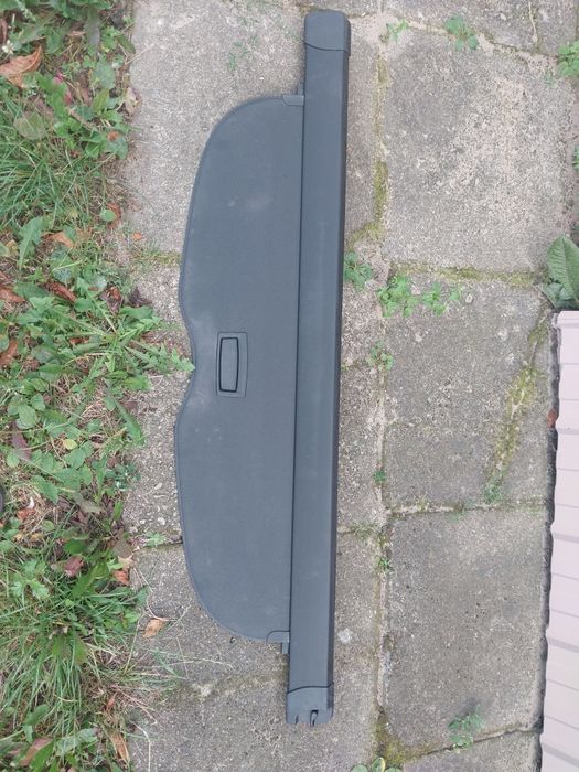 Toyota avensis t27 roleta bagażnika tyl tylna