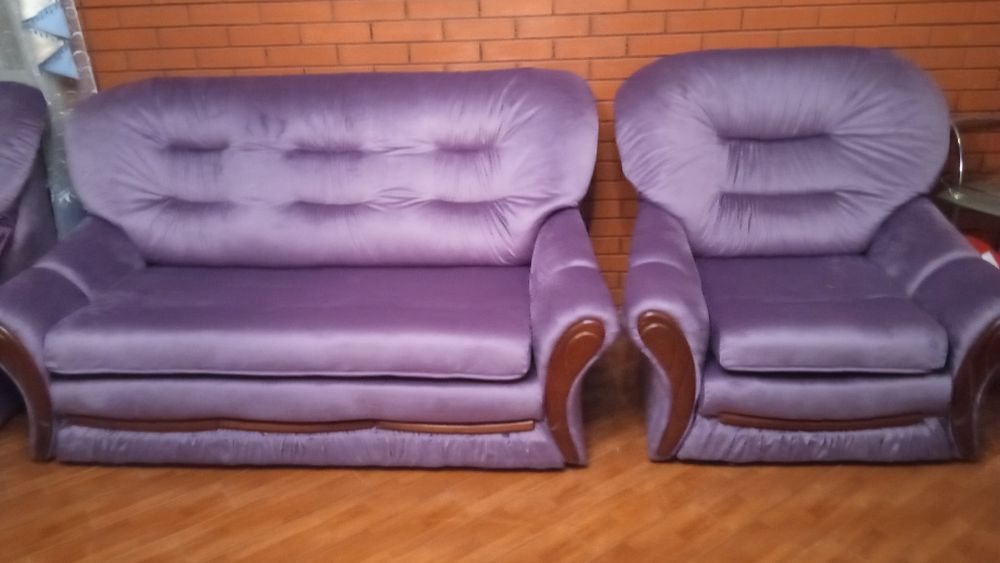 Ремонт і перетяжка м'яких меблів на дому у замовника. Швидко якісно.