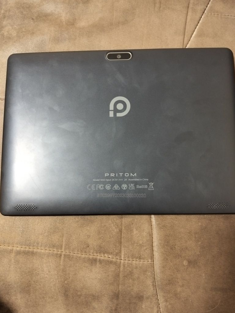 Планшет 10" 2/32 wi-fi, сім карта.
