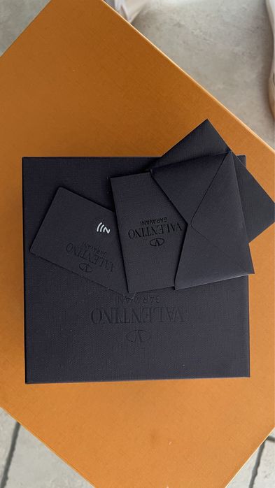 Conjunto VALENTINO Garavani  caixas