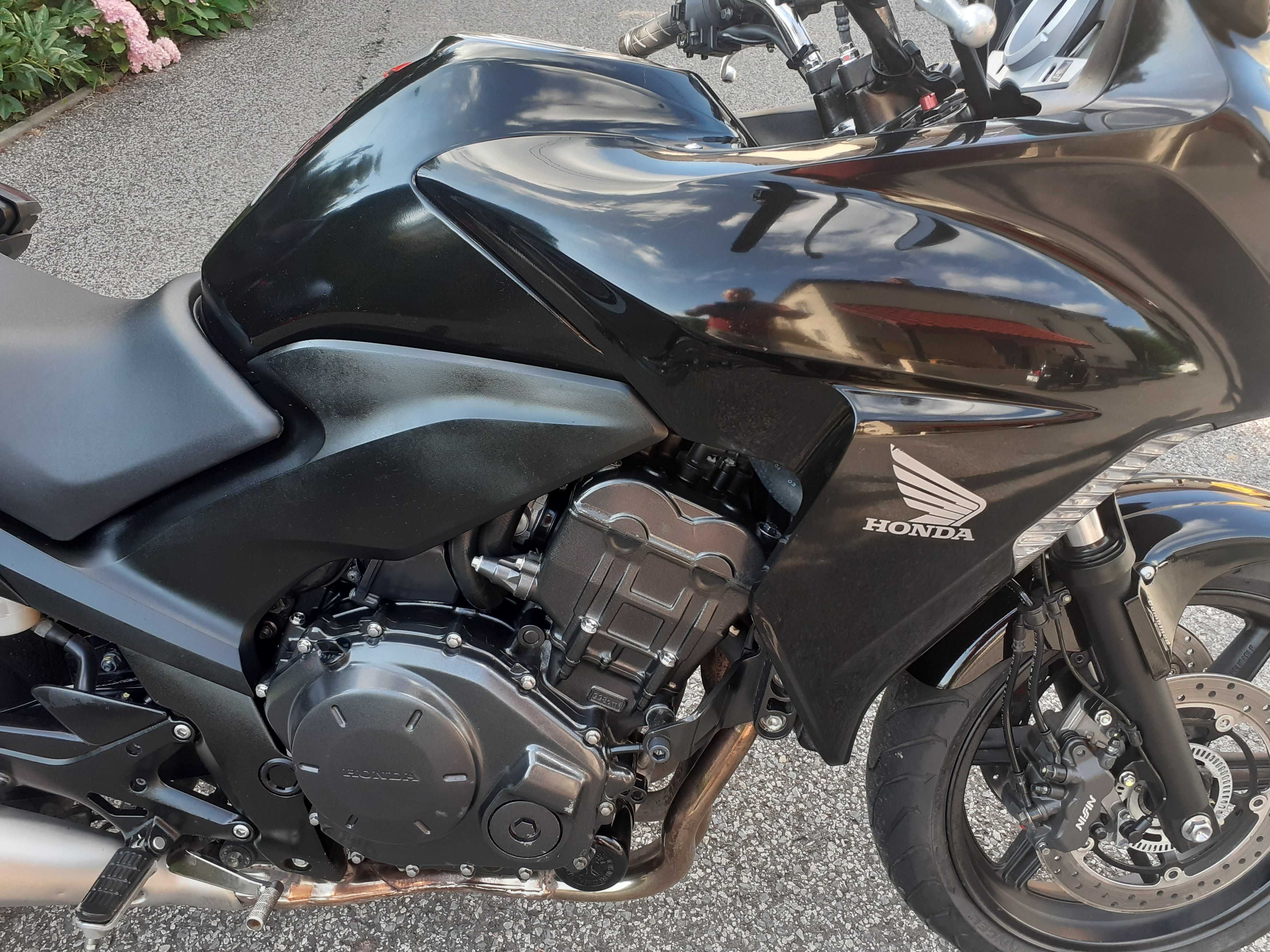 CBF1000 z 2014r mały przebieg 28871 km. oryginalny lakier mt xj cb
